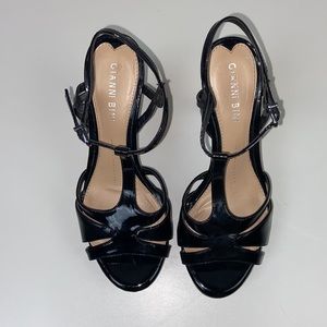 Gianni Bini l Patent Leather Platform Heels Size 8